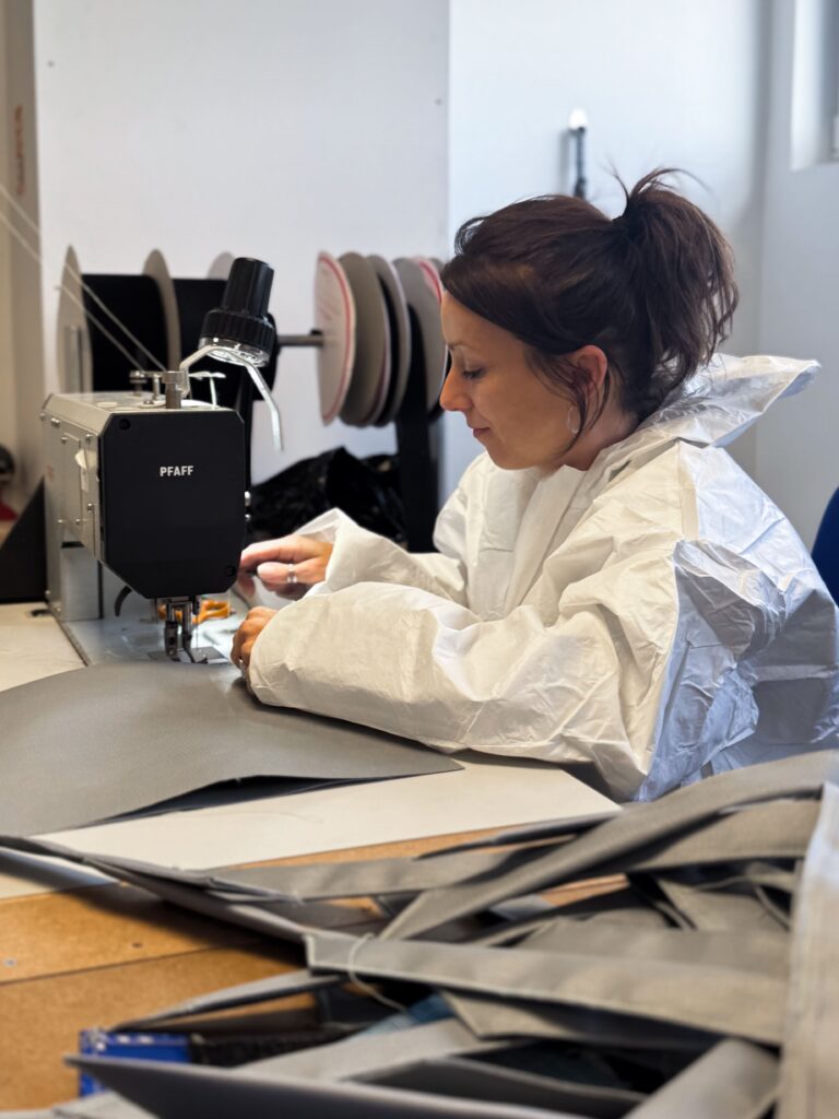 Couture industrielle matelas isolant